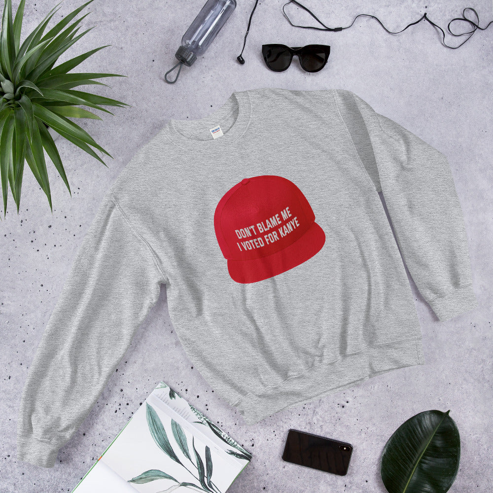 red hat printed crewneck