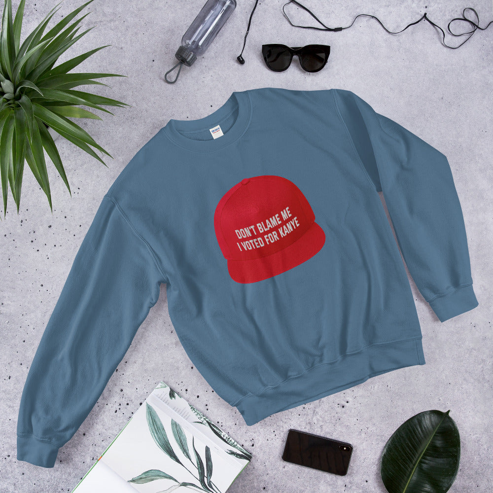 red hat printed crewneck